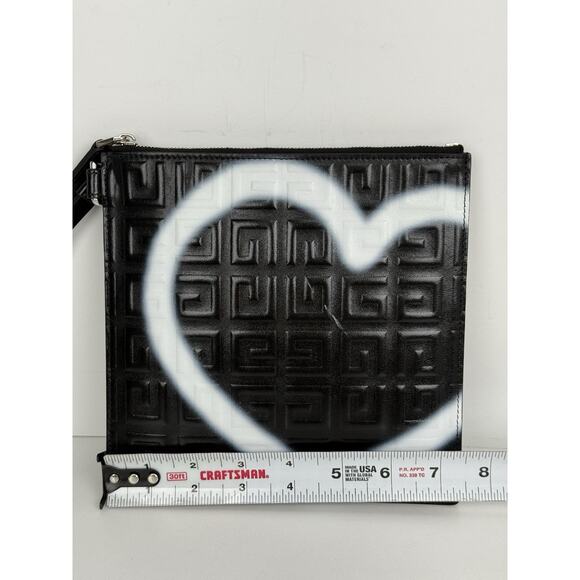 Givenchy Monogram-Embossed Heart-Print Clutch Bag – Black/White - Picture 5 of 9